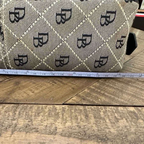 Dooney & Bourke Signature Hobo 10”x5”x3” - Picture 11 of 17